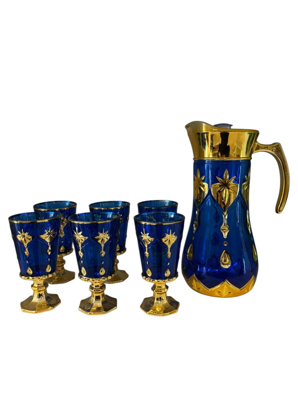 Juego de jarras con vasos modelo corona